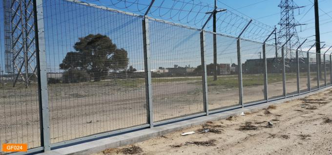 2.2m Yükseklik Tırmanma Önleyici Güvenlik Eskrim 358 Pvc Kaplı H Tipi Direkli Yeşil Renk 2