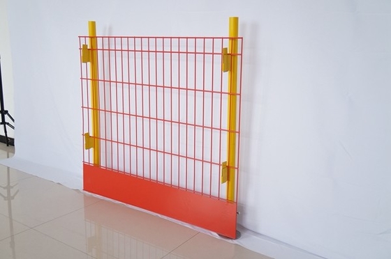 Demir Pvc Kaplı Kenar Koruma Bariyerleri Geçici Hasır Duvarlar / Şaftlar