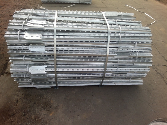 600mm Çit Yıldız Pickets Y Post İnşaat Geçici Çit 2100mmx2400mm için
