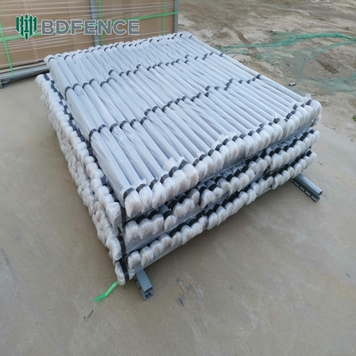 Ev Dış Mekan Dekoratif Metal 3D Bükme Kavisli Çit Paneli Kaynaklı Sert Tel V Örgü Bahçe Çiti