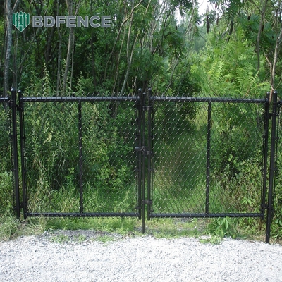 Sıcak Dip Galvanize 6ft Yüksek PVC Kaplı Vinil Çit 30m Uzunluk Spor Çit Elmas Delik Zincir Bağlantı Demir Tel Ağı
