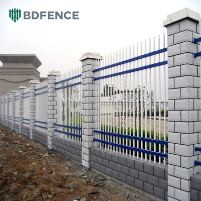 Galvanizli Tozla Kaplı Siyah Kaynatılmış Metal Boru Çelik Çit Kavrulmuş Demir Çit Panelleri