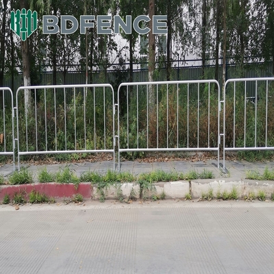 Ağır Görevli Akıllı Saldırma Etkinliği Kalabalık Kontrolü Yürüyüşçü Bariyer Çelik Güvenlik Çit