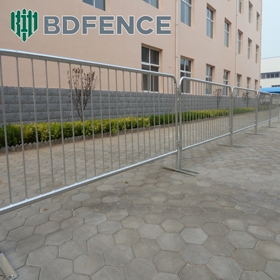 Ağır Görevli Akıllı Saldırma Etkinliği Kalabalık Kontrolü Yürüyüşçü Bariyer Çelik Güvenlik Çit