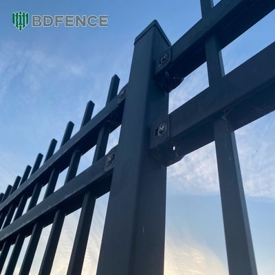 Mızrak Boru Siyah Toz Boyalı Galvanizli Çelik Metal Çit Alüminyum Demir Çelik Çit Kare Yuvarlak Boru Kazık Çelik Çit Panel