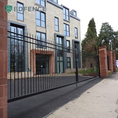 Yeni Dış Mekan Güvenlik Çiti Metal Demir Alüminyum Panel Borulu Garrison Ev İçin