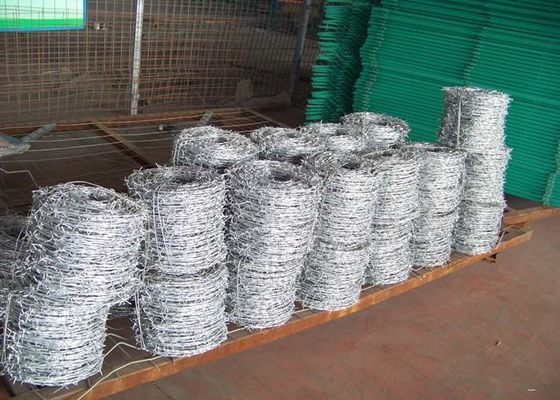 Güvenlik Çiti 1.6mm Galvanizli Dikenli Tel Hayvancılık Çit Panelleri