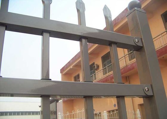 Modern Siyah Bahçe Zenk Posta Kare Tüp Panelleri 7ft genişliğinde dövme demir çelik çit
