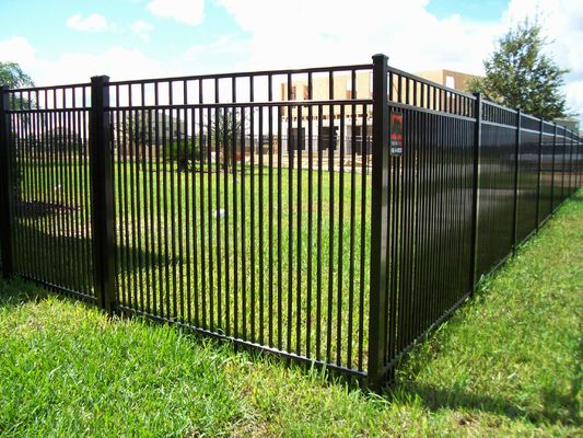 Tozla kaplı Su geçirmez Siyah Corten Galvanizli Metal Çubuklu Çelik Çit