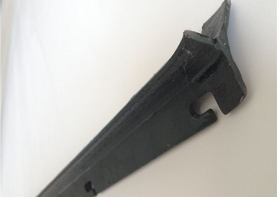 Avustralya Çiftlik Çit Yüksekliği 2400mm Çelik Y Direk / Yıldız Kazık