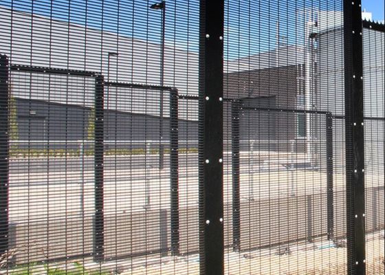 Heavy Duty Anti-climbing Fence Low Maintenance Save Your Cost
