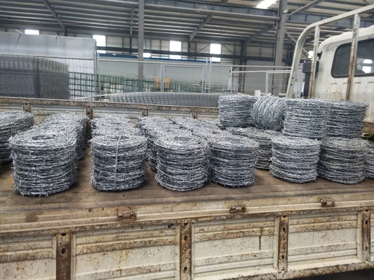 Dikenli Tel Çit için 10kg 1.2mm Galvanizli Jiletli Dikenli Tel
