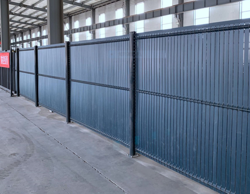 Yüksek güvenlik prizm 3d çit panelleri pvc kaplı metal duvar çit panelleri trellis çelik galvanizli 3d ağlı çatı çitleri